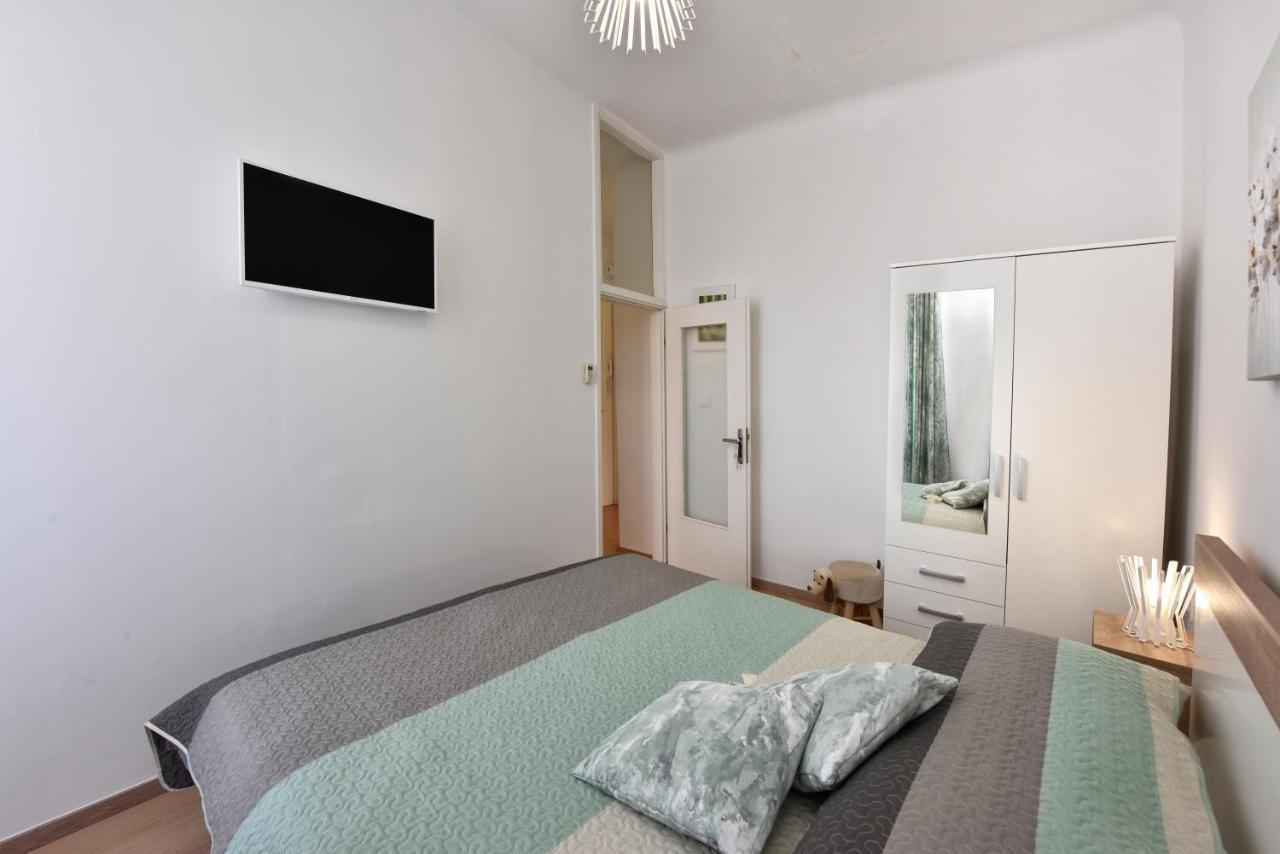 Premium Apartment Aria Porec Esterno foto
